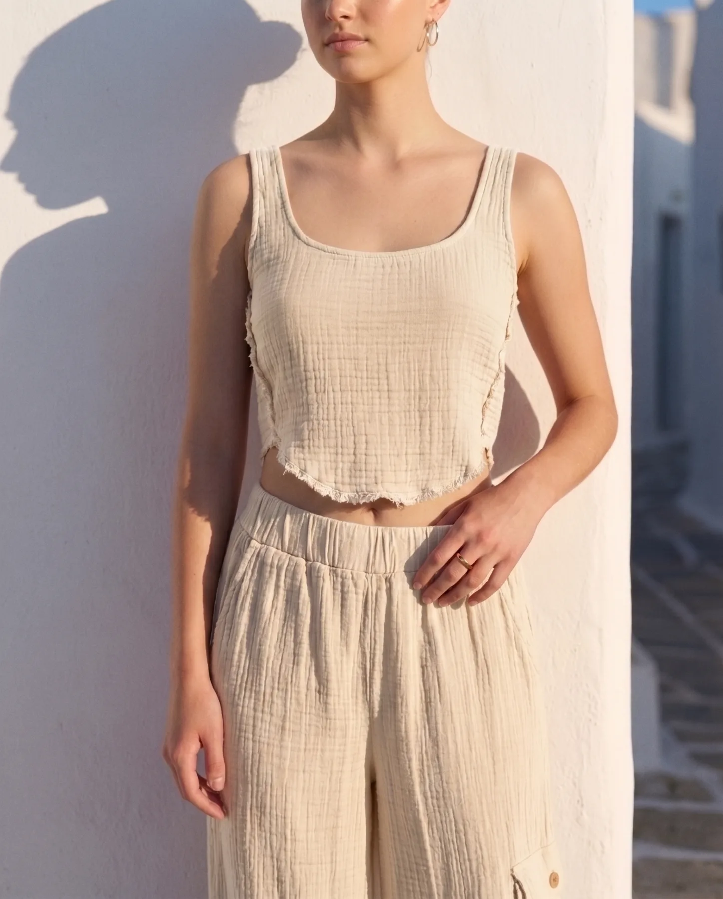Müslin Crop — #efe8db